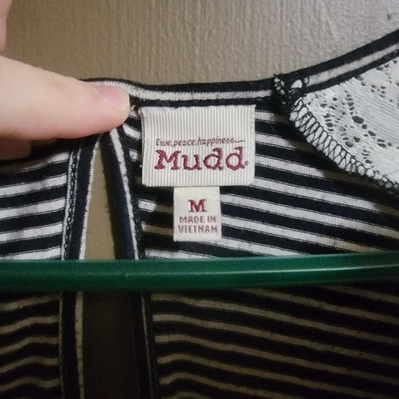 Mudd | Striped, Crotchet-Laced Shoulder Tank | Color: Black, White | Size: M - Picture 4 of 4